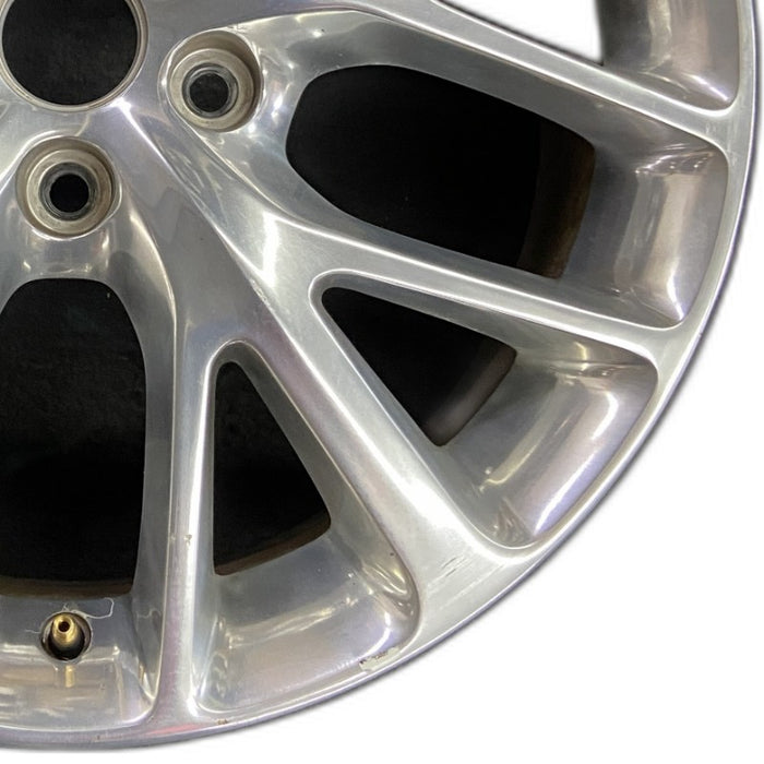 20" DURANGO 14 20x8 15 spoke Original OEM Wheel Rim - Close-Up Detail