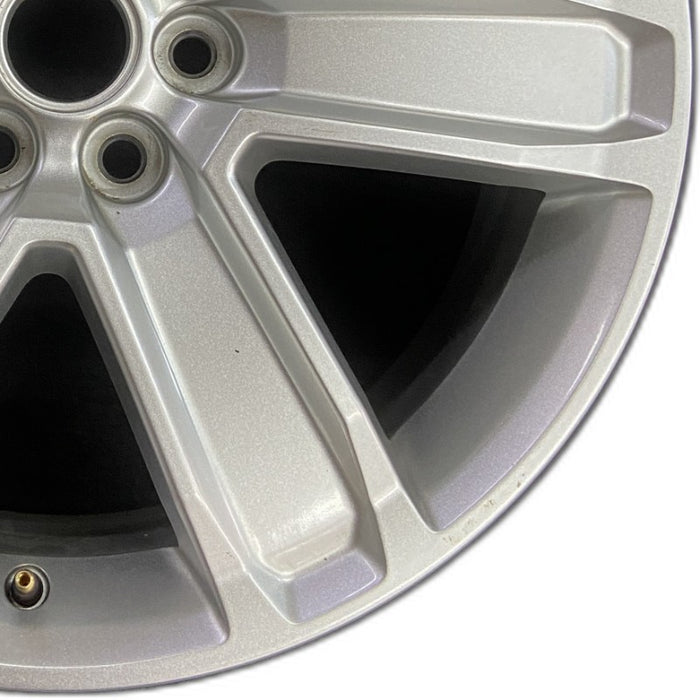 20" ACADIA 17 VIN Z 11th digit 20x8 6 spoke opt SKL Original OEM Wheel Rim - Close-Up Detail