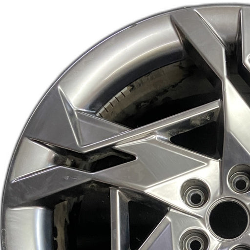 21" GV60 23-24 21x8.5 Original OEM Wheel Rim - Angle View