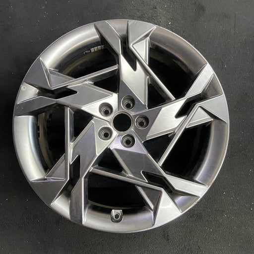 21" GV60 23-24 21x8.5 Original OEM Wheel Rim - Front View