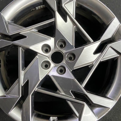 21" GV60 23-24 21x8.5 Original OEM Wheel Rim - Angle View