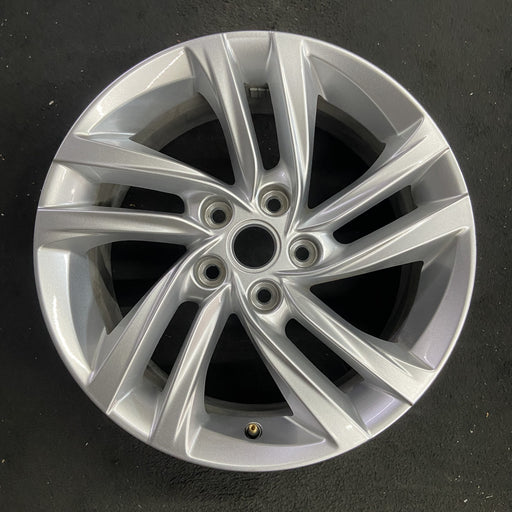 17" ENVISTA 24 17x7.5 Original OEM Wheel Rim - Angle View