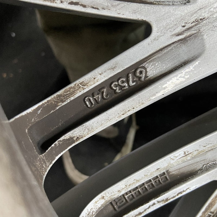 18" BMW 745i 02-05 18x8 alloy 10 spoke V spoke design Original OEM Wheel Rim