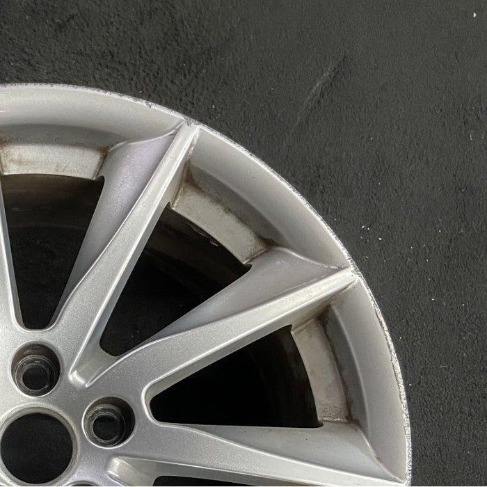 18" F TYPE 14-17 18x8.5 10 spoke alloy Original OEM Wheel Rim - Close-Up Detail