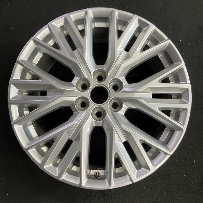 20" ACADIA 24 20x8, silver Original OEM Wheel Rim - Angle View