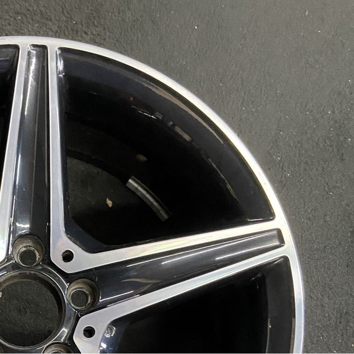 18" MERCEDES C-CLASS 16 205 Type Sdn C450 18x8.5 5 spoke Original OEM Wheel Rim - Close-Up Detail