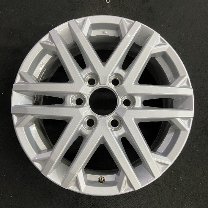 18" SEQUOIA 23-24 18x7.5 6 double spoke silver Original OEM Wheel Rim - Additional View