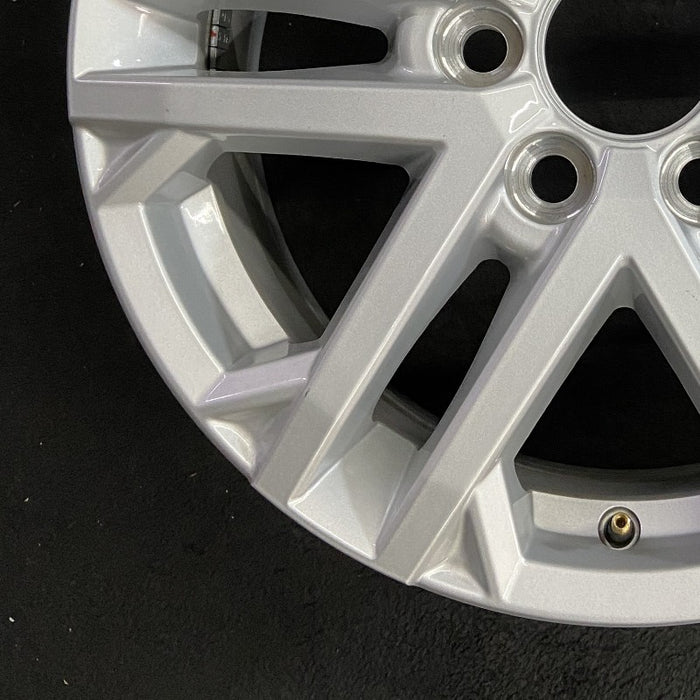 18" SEQUOIA 23-24 18x7.5 6 double spoke silver Original OEM Wheel Rim - Additional View