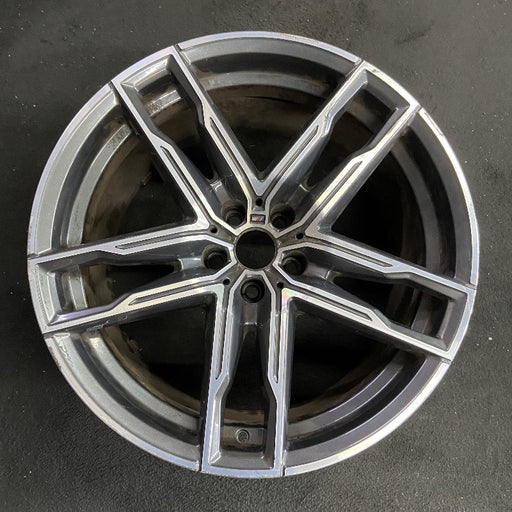 20" BMW M5 21-23 20x10.5 5 double spoke machined face Original OEM Wheel Rim - Front View