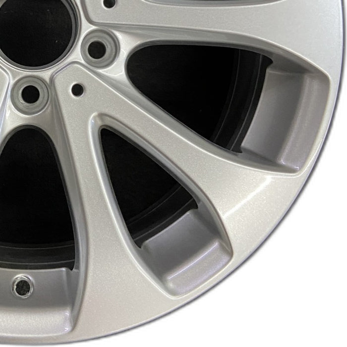 17" MERCEDES E-CLASS 17 213 Type Sedan E300 17x7.5 Original OEM Wheel Rim - Close-Up Detail