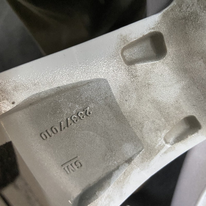 17" SIERRA 1500 PICKUP 19 17x8 alloy opt Q5U Original OEM Wheel Rim