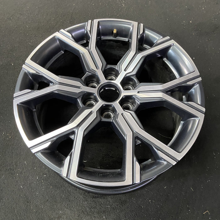 18" ACADIA 24 18x8 Original OEM Wheel Rim - Close-Up Detail
