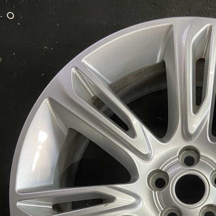 20" VELAR 18-23 20x8.5 alloy 7 spoke split spoke silver Original OEM Wheel Rim