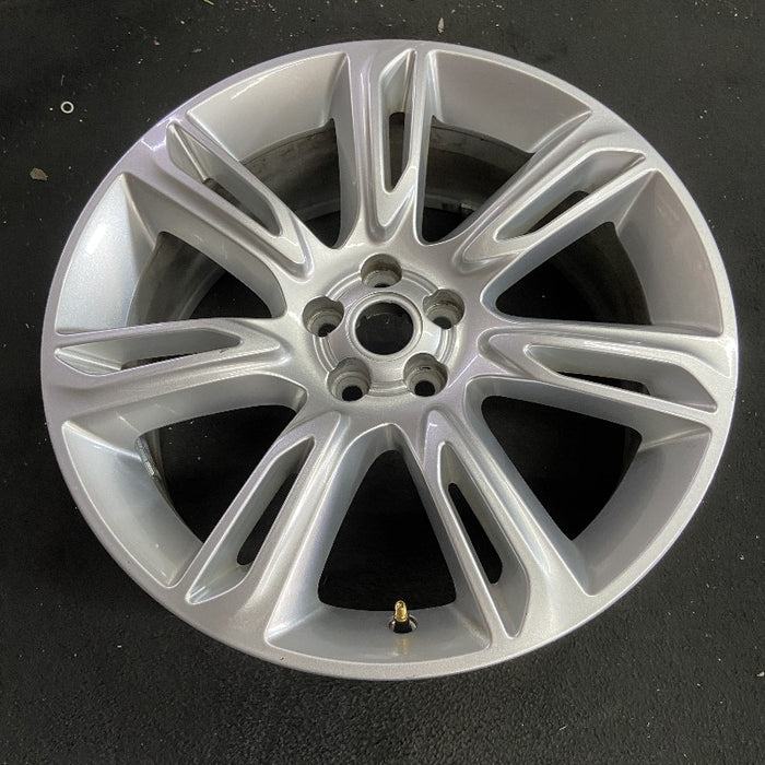 20" VELAR 18-23 20x8.5 alloy 7 spoke split spoke silver Original OEM Wheel Rim