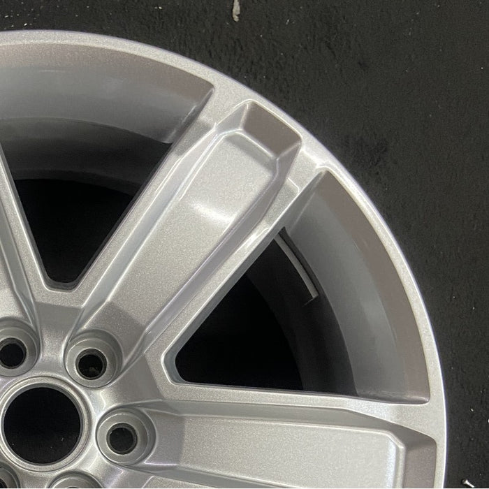 20" ACADIA 17 VIN Z 11th digit 20x8 6 spoke opt SKL Original OEM Wheel Rim - Close-Up Detail