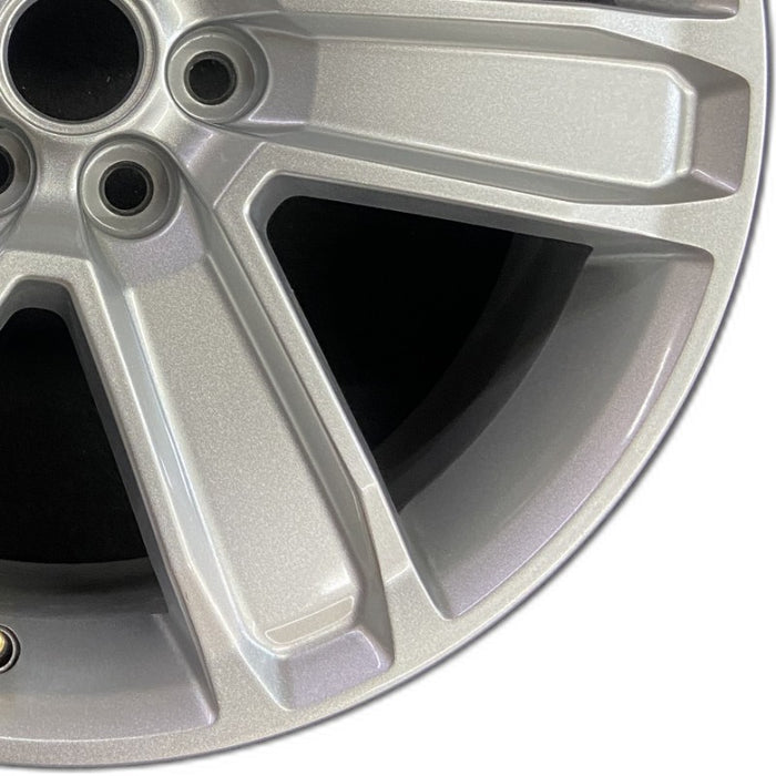 20" ACADIA 17 VIN Z 11th digit 20x8 6 spoke opt SKL Original OEM Wheel Rim - Close-Up Detail