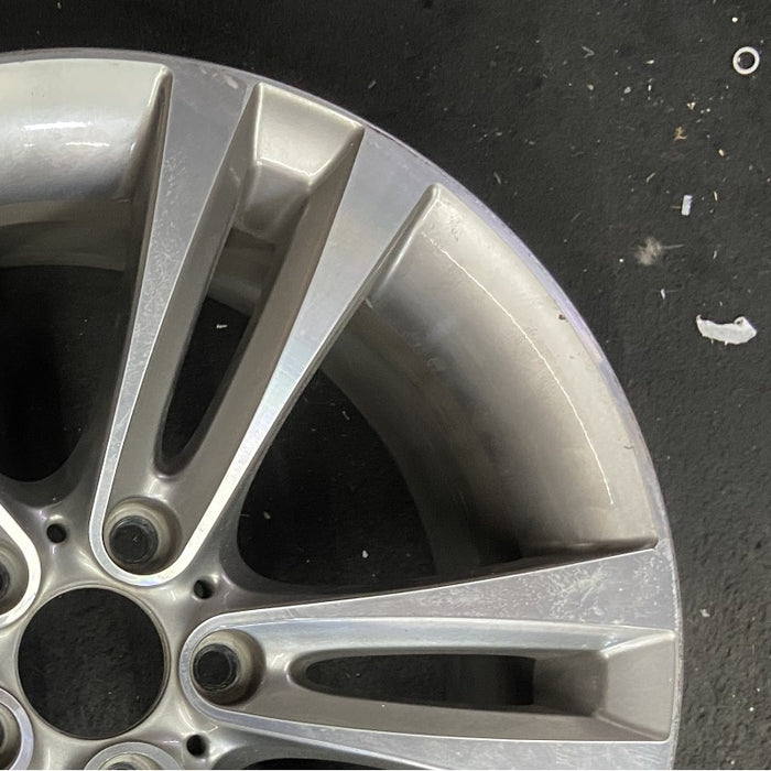 18" BMW 430i 20 18x8 5 spoke double spoke flared spoke Original OEM Wheel Rim - Close-Up Detail