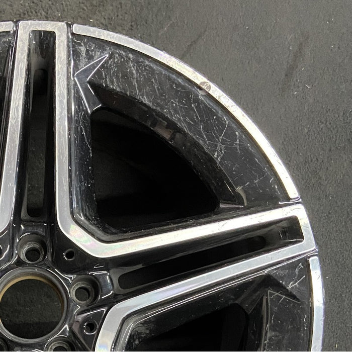 20" MERCEDES GLE-CLASS 20-22 167 Type GLE450 20x9 black pockets rear ET 44 - Close-Up Detail