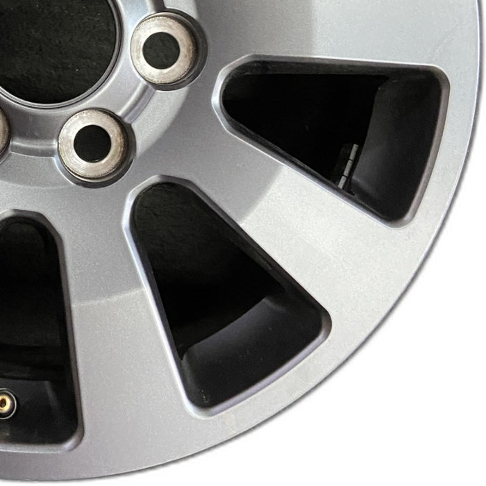 18" LAND CRUISER 24 18x7.5 Original OEM Wheel Rim - Close-Up Detail