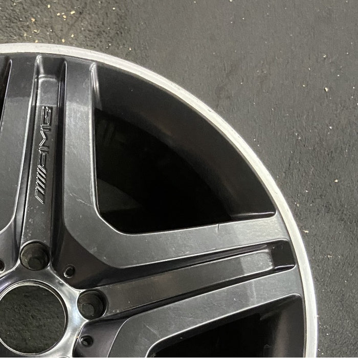 20" MERCEDES G-CLASS 13 463 Type; G63 20x9.5 black Original OEM Wheel Rim - Close-Up Detail