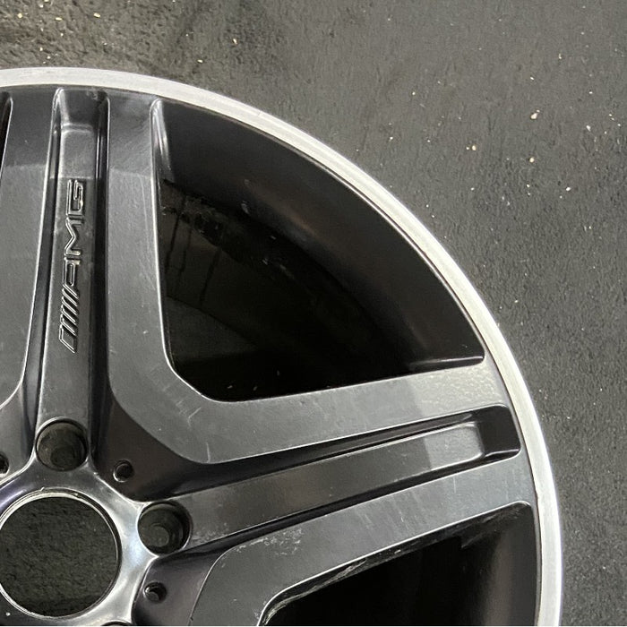 20" MERCEDES G-CLASS 13 463 Type; G63 20x9.5 black Original OEM Wheel Rim - Close-Up Detail