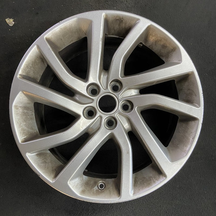 18" DISCOVERY SPORT 16-19 18x8 alloy 5 spoke angled V spoke silver Original OEM - Additional View