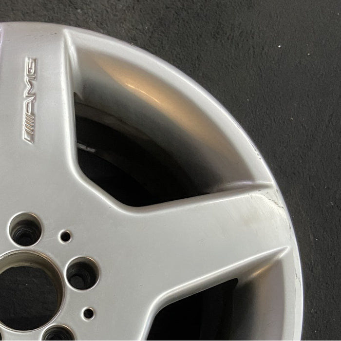 18" MERCEDES CL-CLASS 03-04 215 Type; CL500 18x9 5 spoke AMG rear ID 2204013702 - Close-Up Detail