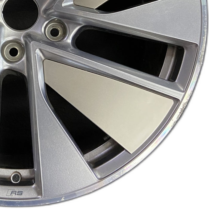 21" E-TRON GT 22 21x9.5 Original OEM Wheel Rim - Close-Up Detail