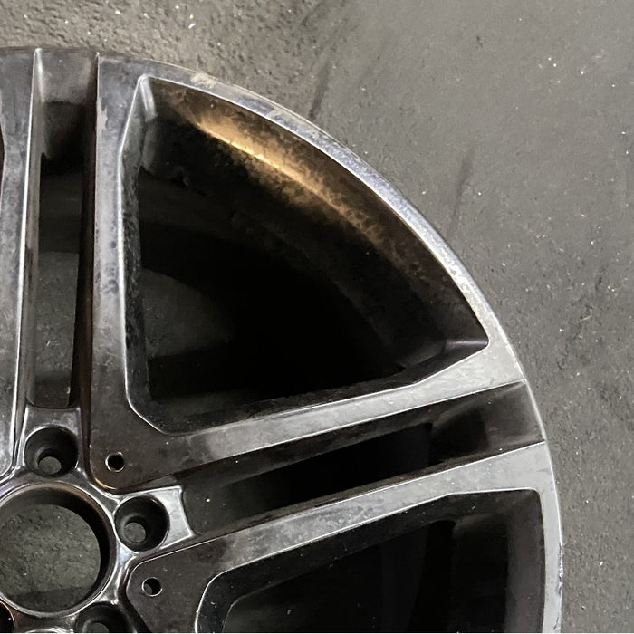 21" MERCEDES GLE-CLASS 18 166 Type SUV VIN D 4th digit GLE43 21x9 machined face - Close-Up Detail
