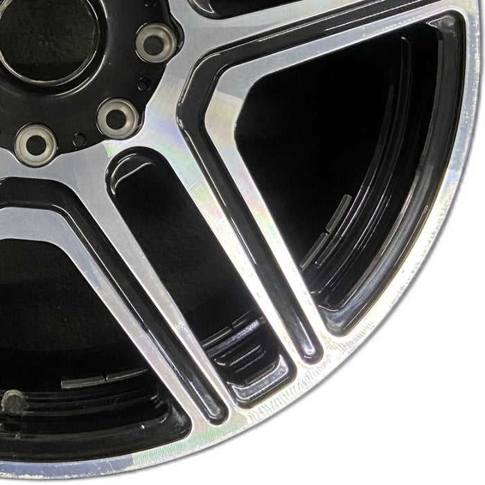 22" MERCEDES G-CLASS 17-18 463 Type G550 4x4 squared Original OEM Wheel Rim - Close-Up Detail