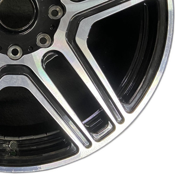 22" MERCEDES G-CLASS 17-18 463 Type G550 4x4 squared Original OEM Wheel Rim - Close-Up Detail