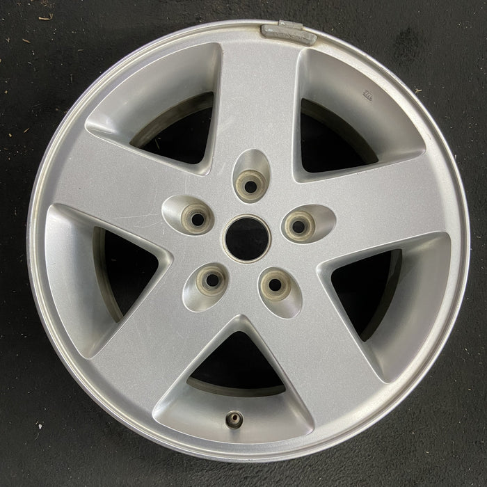 17" WRANGLER 07-08 17x7.5, silver Original OEM Wheel Rim - Angle View