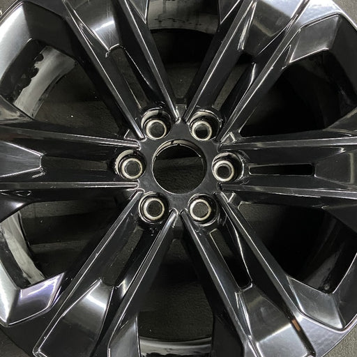 22" BLAZER EV 24 22x9.5 opt PHY Original OEM Wheel Rim - Angle View