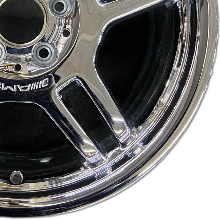 17" MERCEDES C-CLASS 02-04 203 Type; C32 Sdn 17x8.5 rear Original OEM Wheel Rim - Close-Up Detail