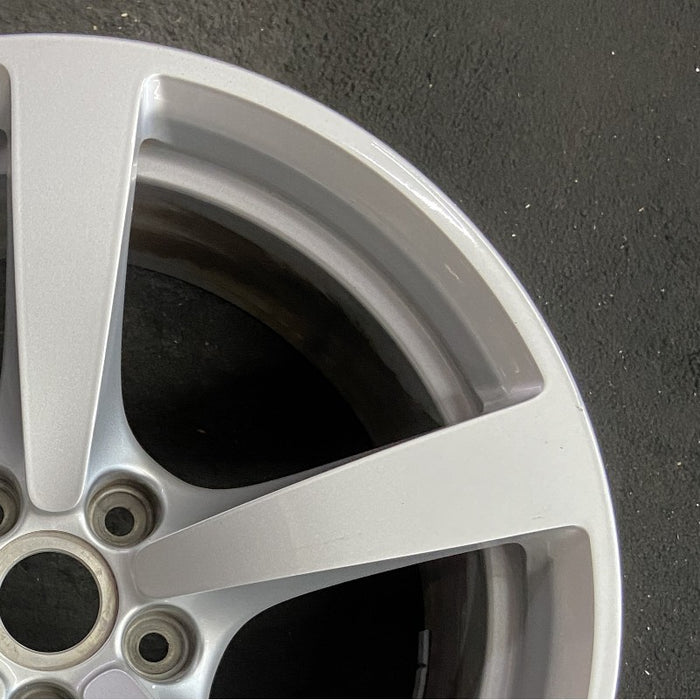 18" PORSCHE MACAN 15-18 18x8 5 individual spokes Original OEM Wheel Rim - Close-Up Detail