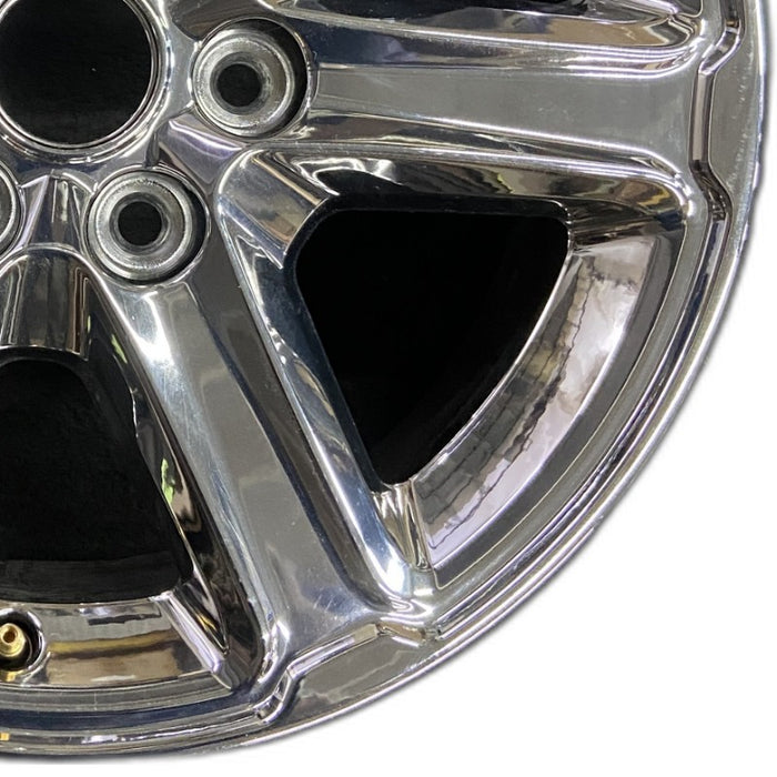 18" FORD F150 PICKUP 24 18x7.5 6 spoke Original OEM Wheel Rim - Close-Up Detail