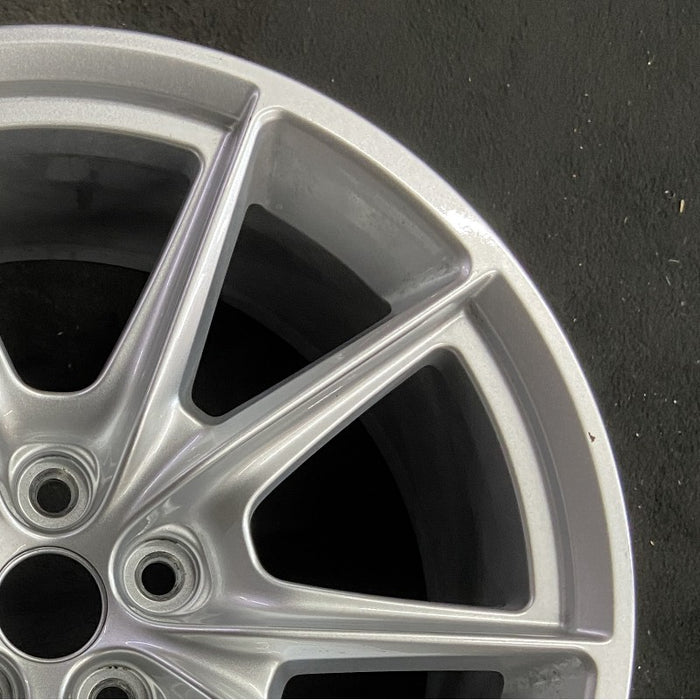 19" MUSTANG 24 19x8.5 5 spoke V spoke Original OEM Wheel Rim - Close-Up Detail