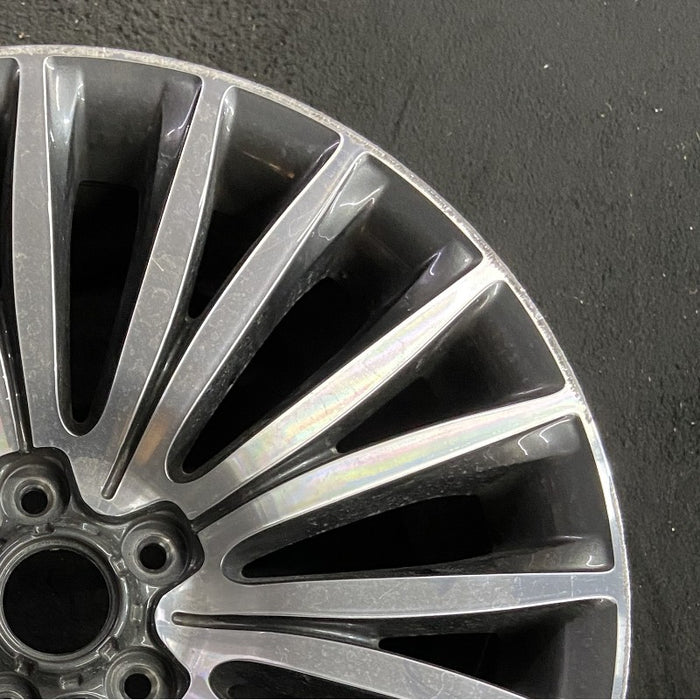 19" CADENZA 14-16 19x8 TPMS 20 spoke Original OEM Wheel Rim - Close-Up Detail
