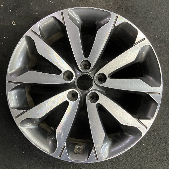 18" SPORTAGE 17 18x7 5 V spoke alloy Original OEM Wheel Rim - Front View
