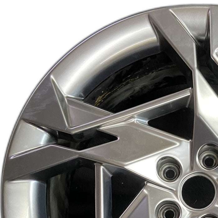 21" GV60 23-24 21x8.5 Original OEM Wheel Rim - Angle View