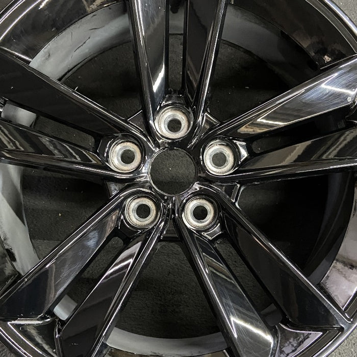 18" MUSTANG 24 18x8.5 5 split spoke Original OEM Wheel Rim - Angle View