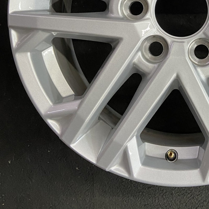 18" SEQUOIA 23-24 18x7.5 6 double spoke silver Original OEM Wheel Rim - Additional View