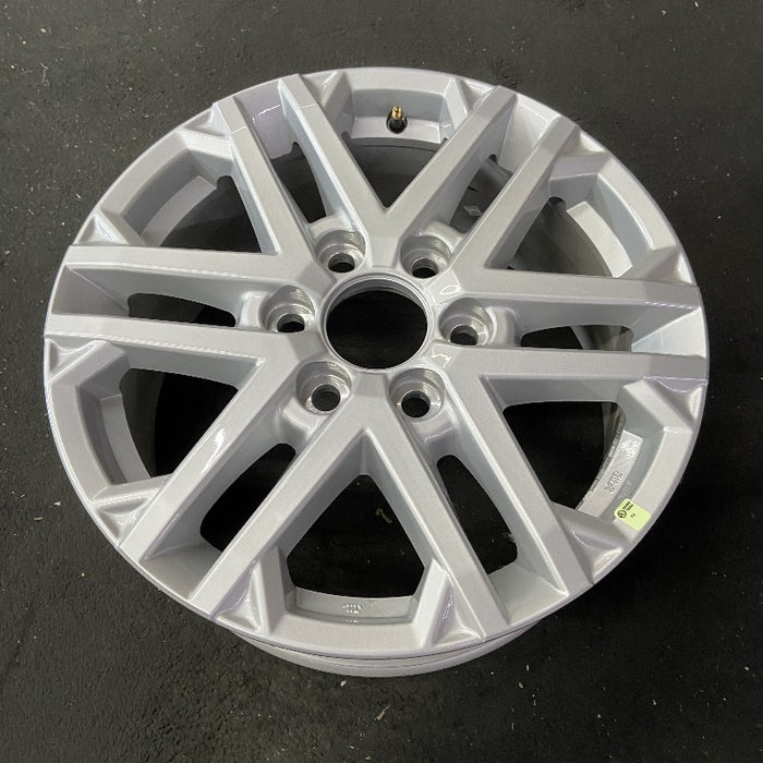 18" SEQUOIA 23-24 18x7.5 6 double spoke silver Original OEM Wheel Rim - View 8