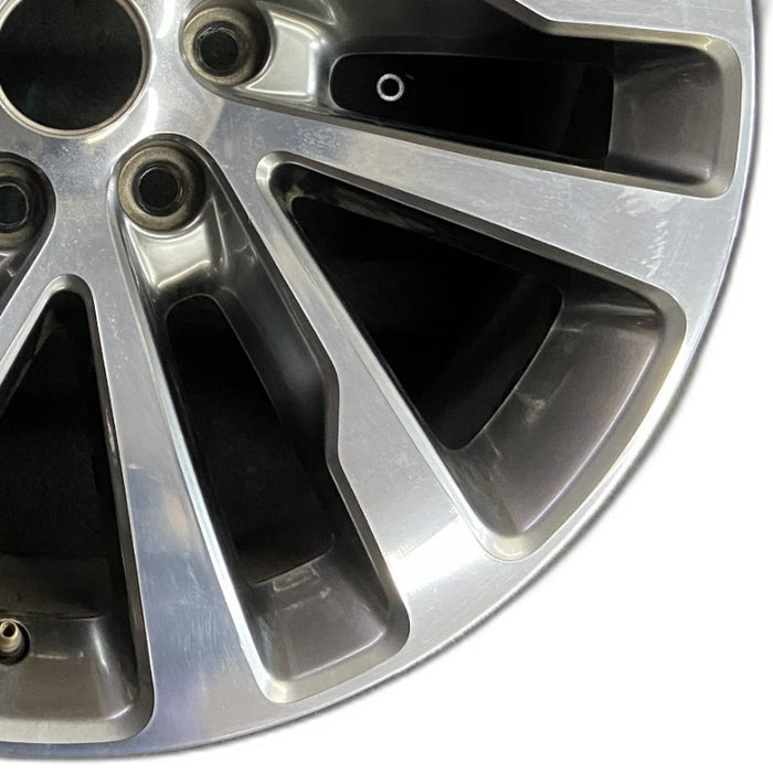 20" EXPEDITION 18-19 20x8.5 12 spoke Original OEM Wheel Rim - Close-Up Detail