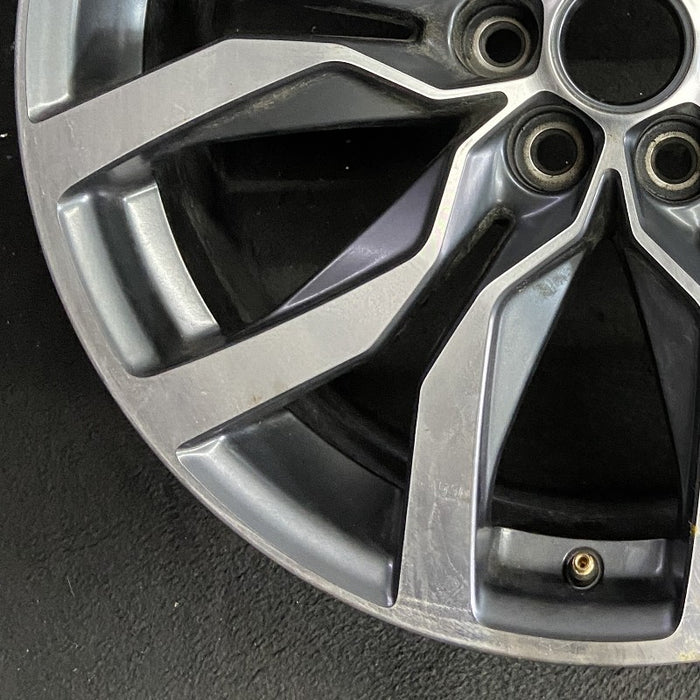 20" XT5 21-24 20x8 12 spoke machined face with black pockets opt Q6N Original - Additional View
