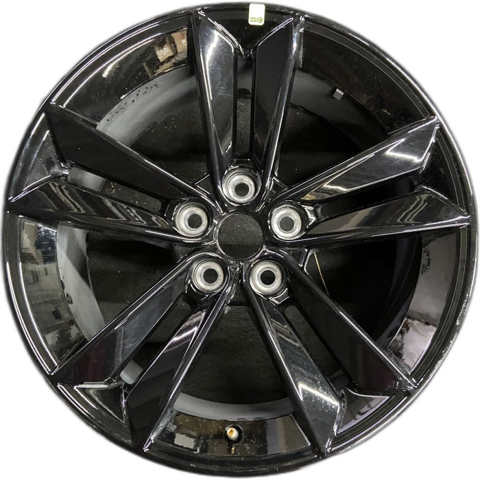18" MUSTANG 24 18x8.5 5 split spoke Original OEM Wheel Rim - Front View