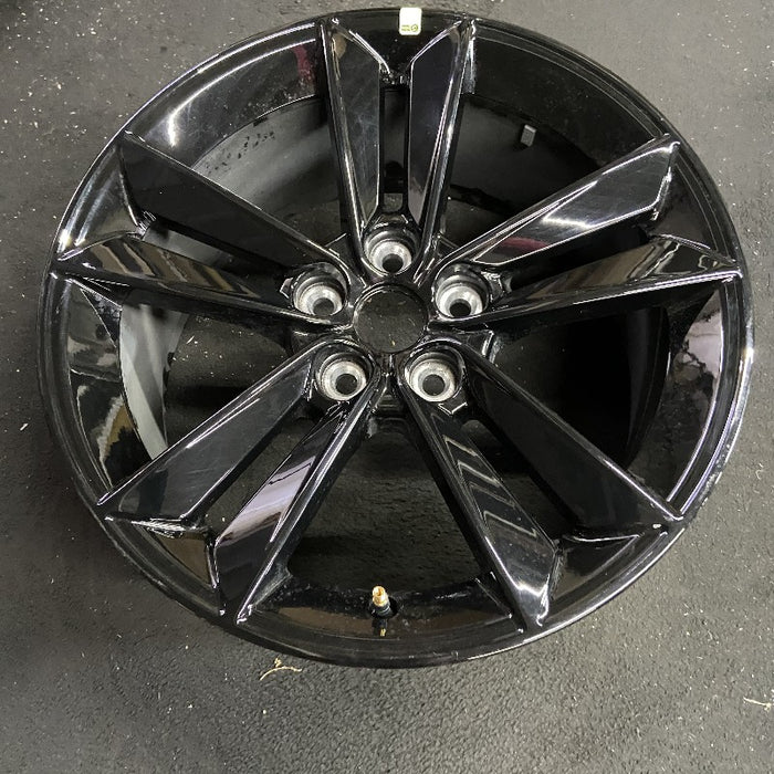 18" MUSTANG 24 18x8.5 5 split spoke Original OEM Wheel Rim - View 7