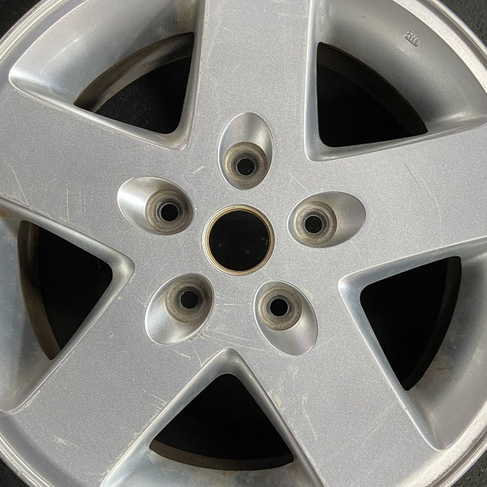 17" WRANGLER 07-08 17x7.5 silver Original OEM Wheel Rim - Angle View