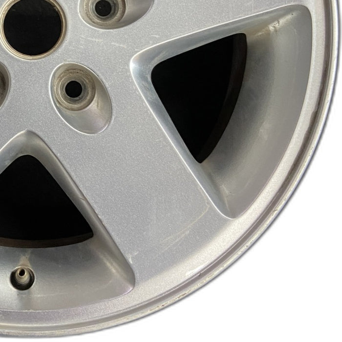 17" WRANGLER 07-08 17x7.5 silver Original OEM Wheel Rim - Close-Up Detail