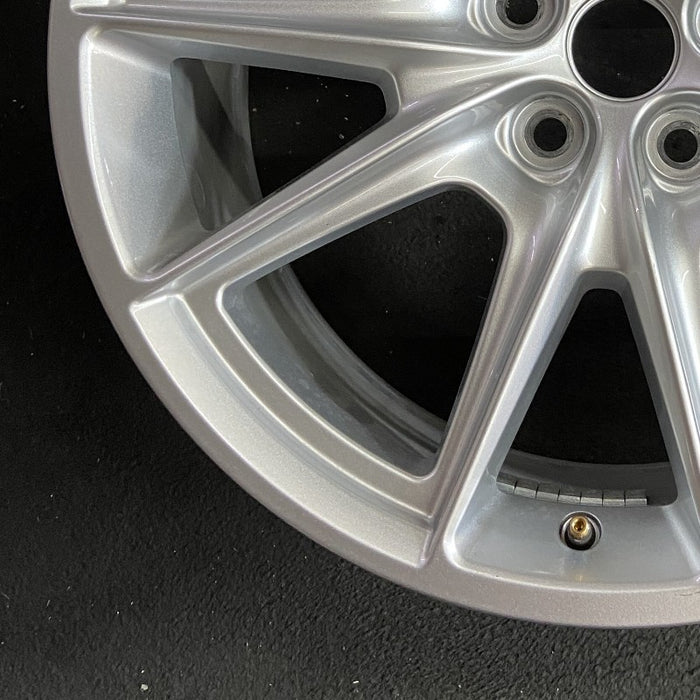 19" MUSTANG 24 19x8.5 5 spoke V spoke Original OEM Wheel Rim - Additional View